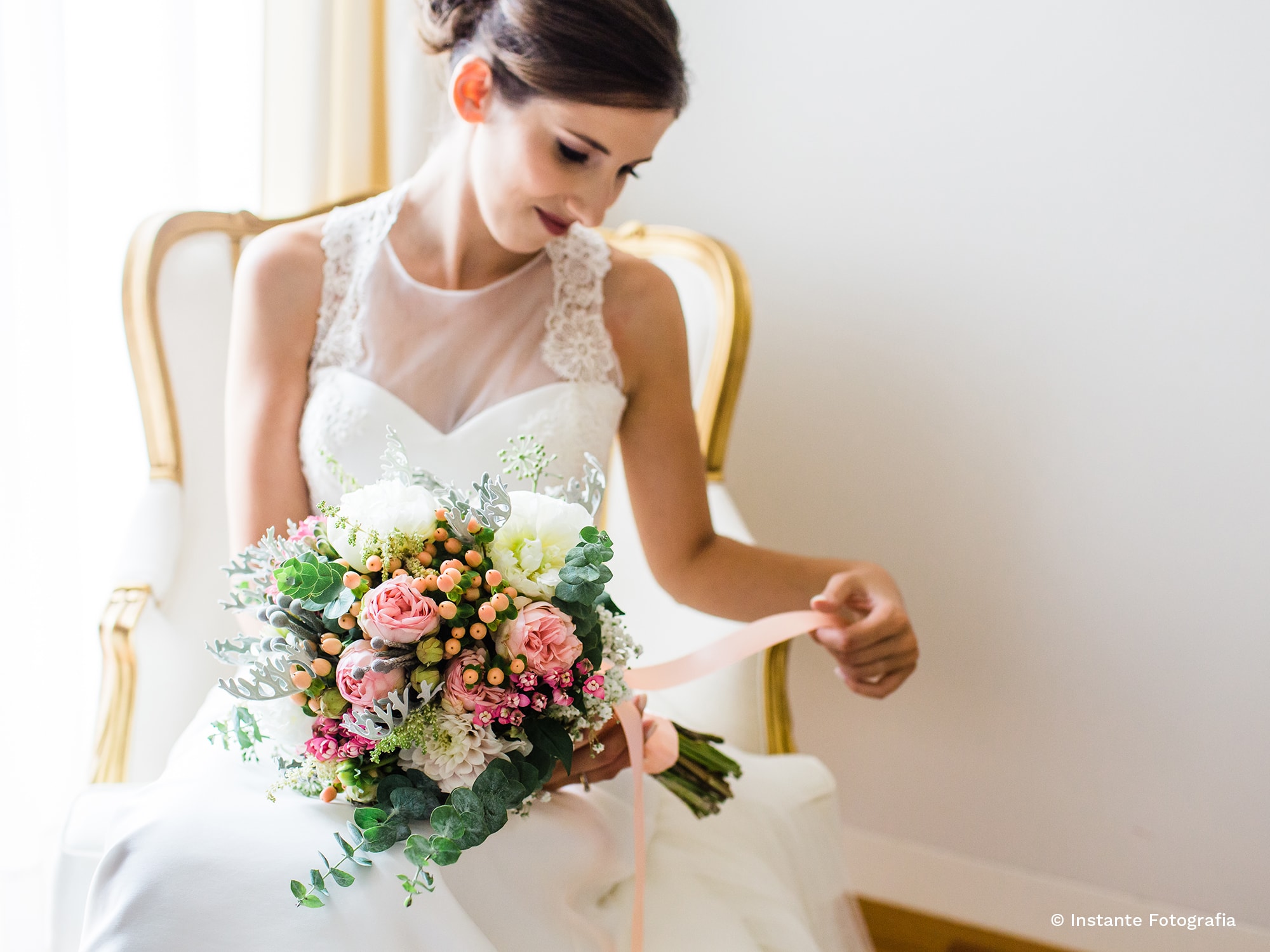 BOUQUET & BOUTONNI&Egrave;RE