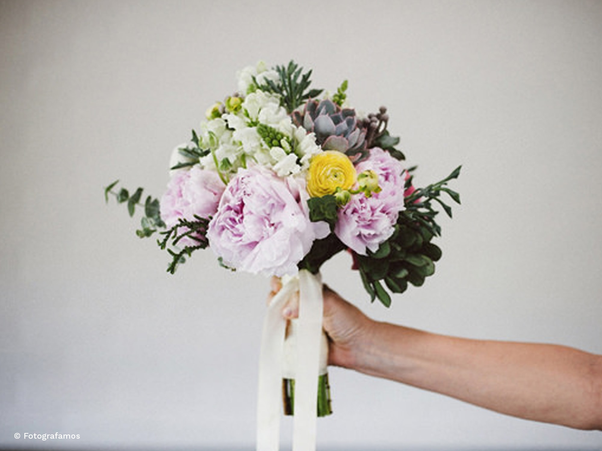 BOUQUET & BOUTONNI&Egrave;RE