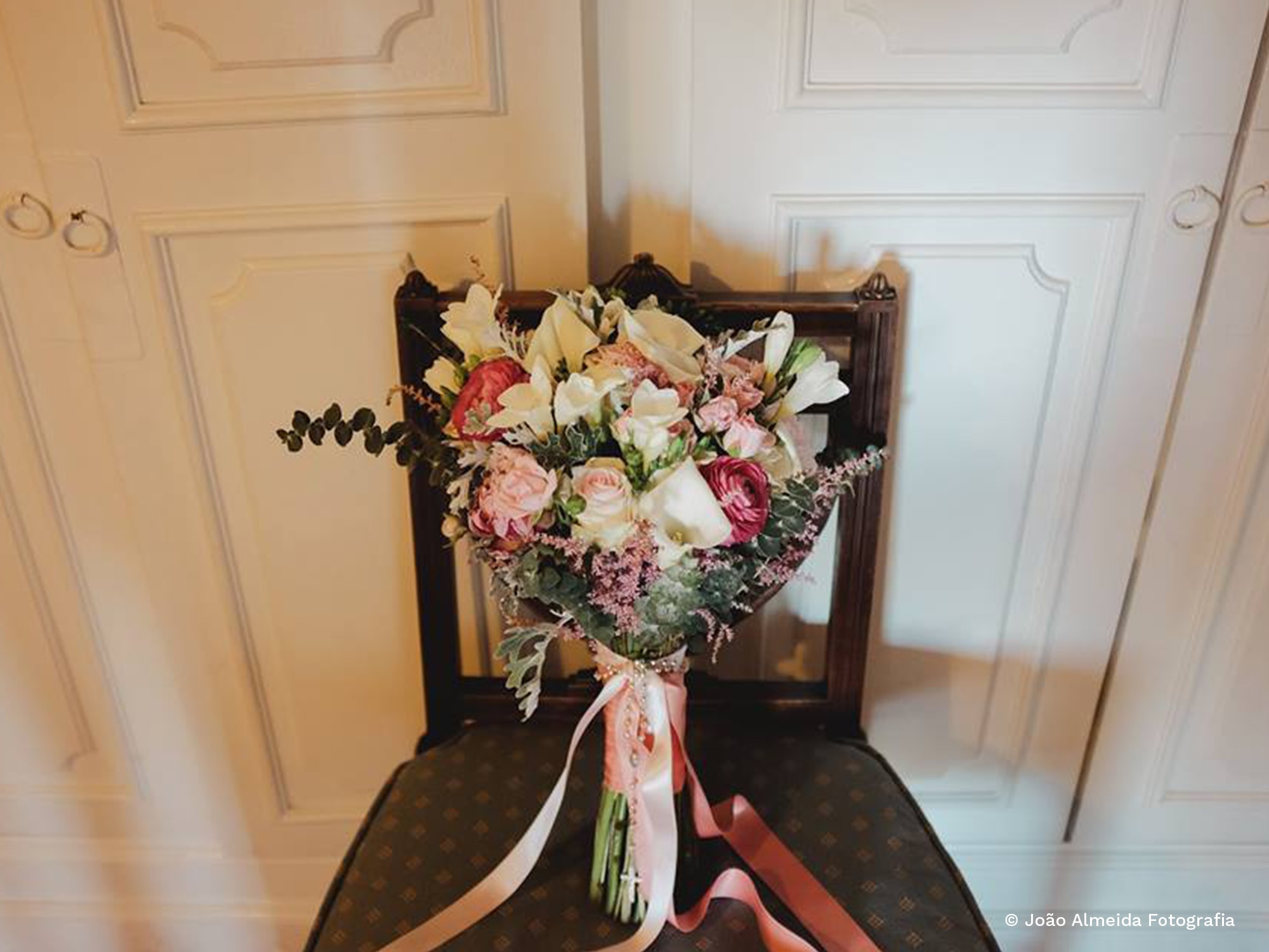 BOUQUET & BOUTONNI&Egrave;RE