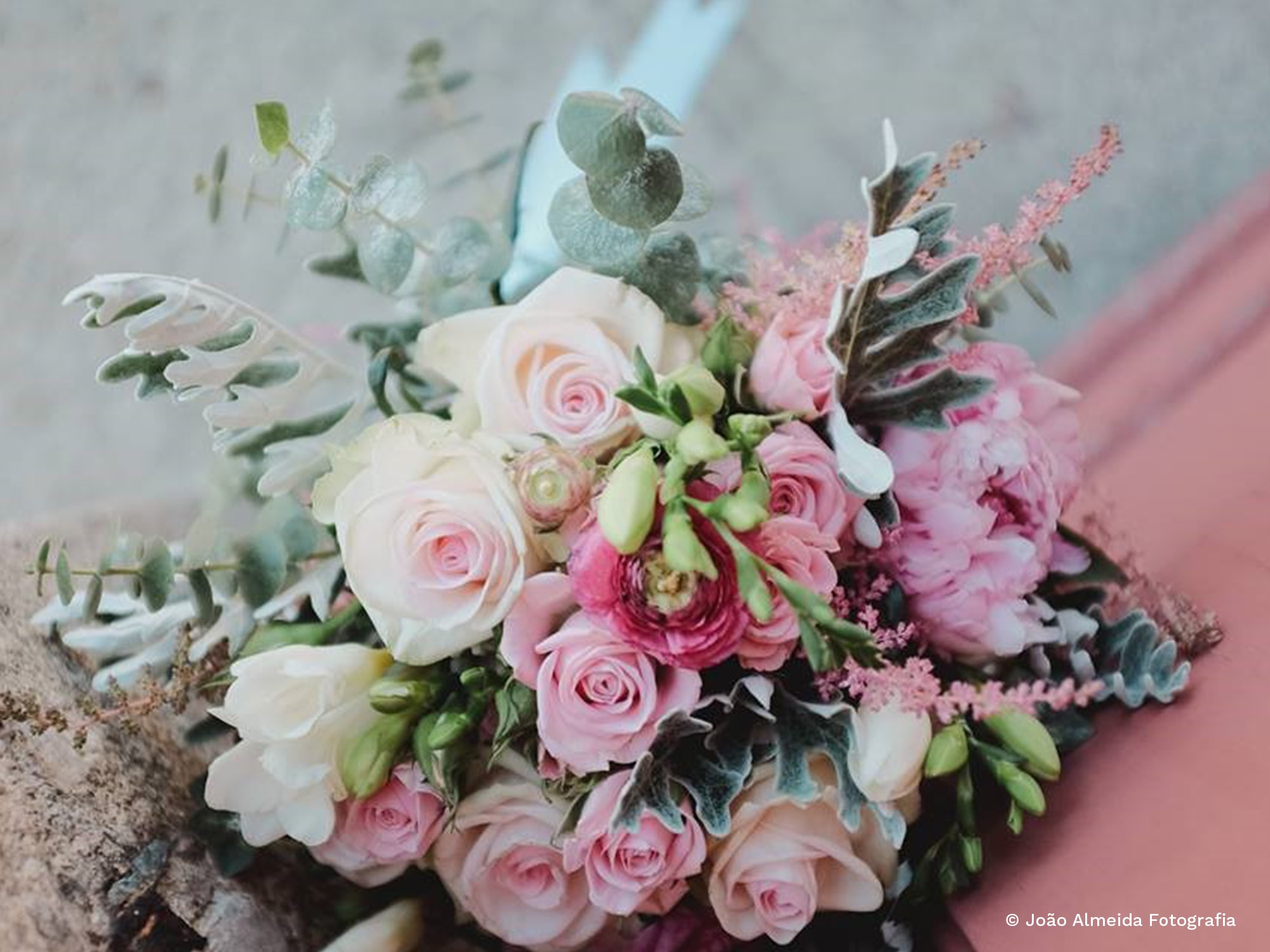 BOUQUET & BOUTONNI&Egrave;RE