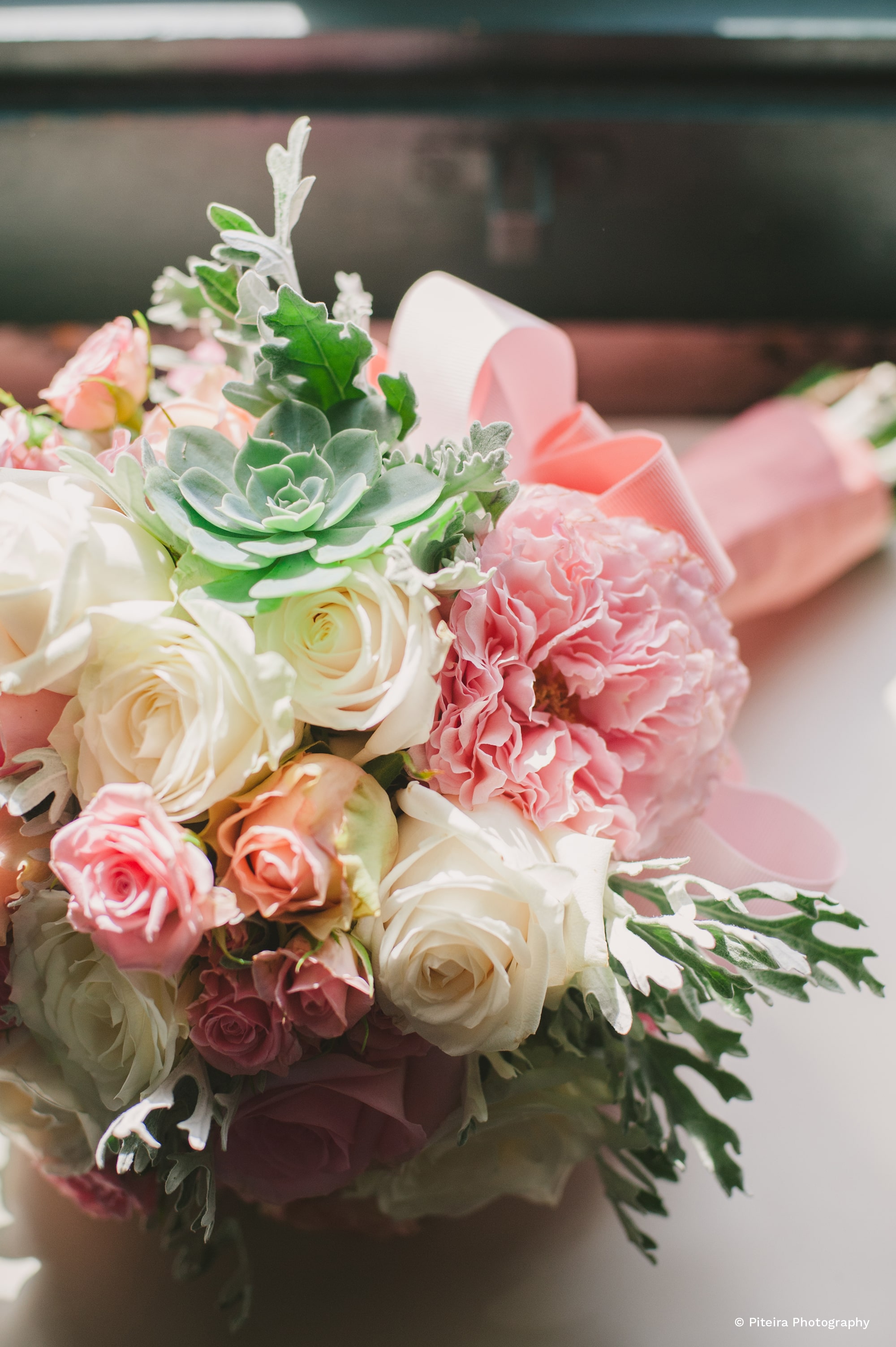 BOUQUET & BOUTONNI&Egrave;RE